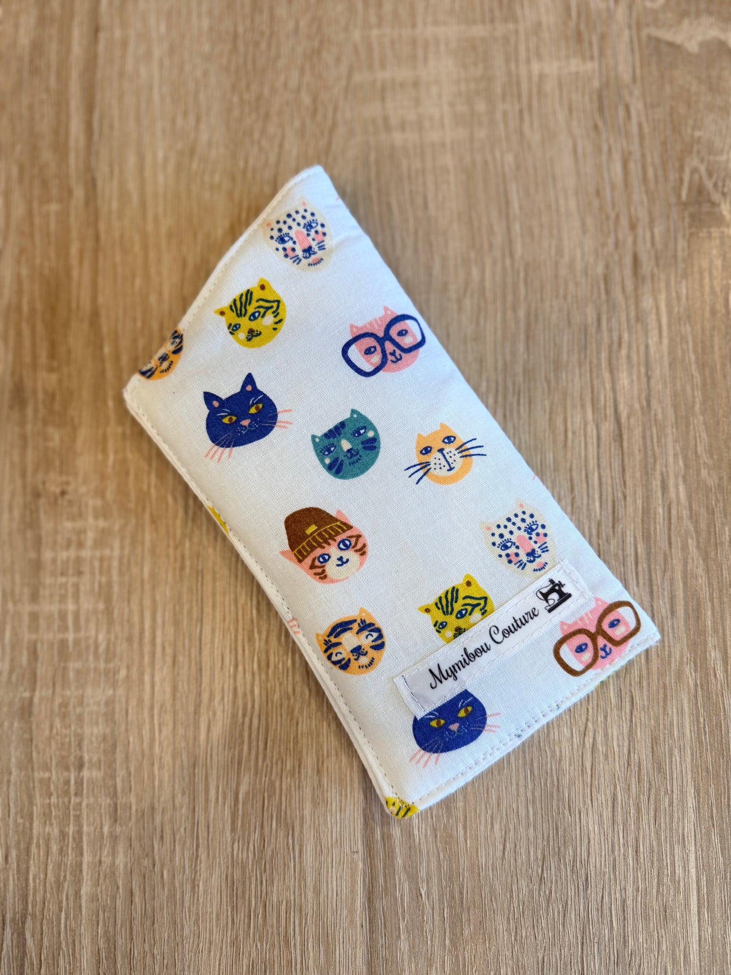 Étui à lunettes matelassés