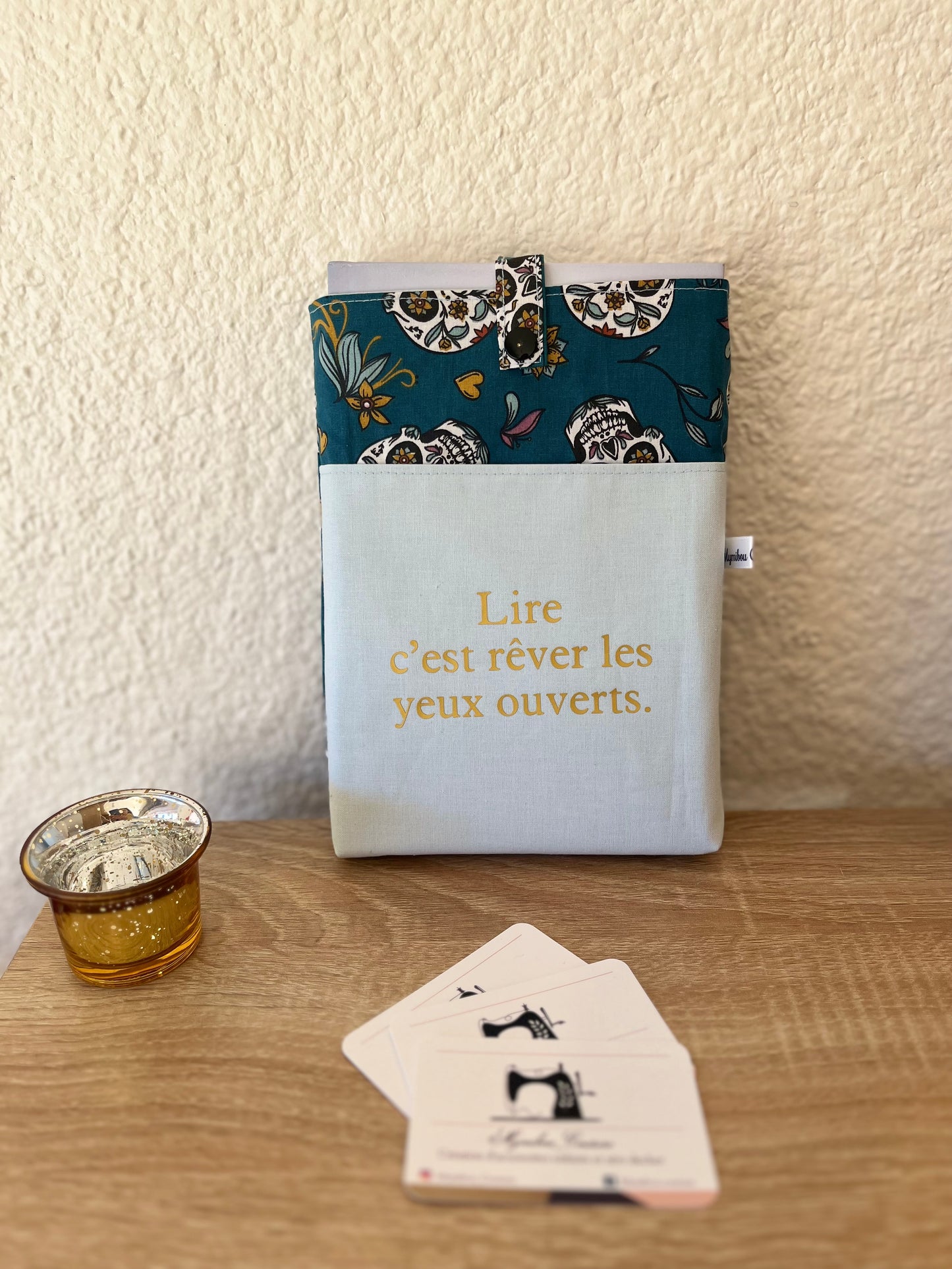 Pochette pour livre en tissu pour transporter vos livres.