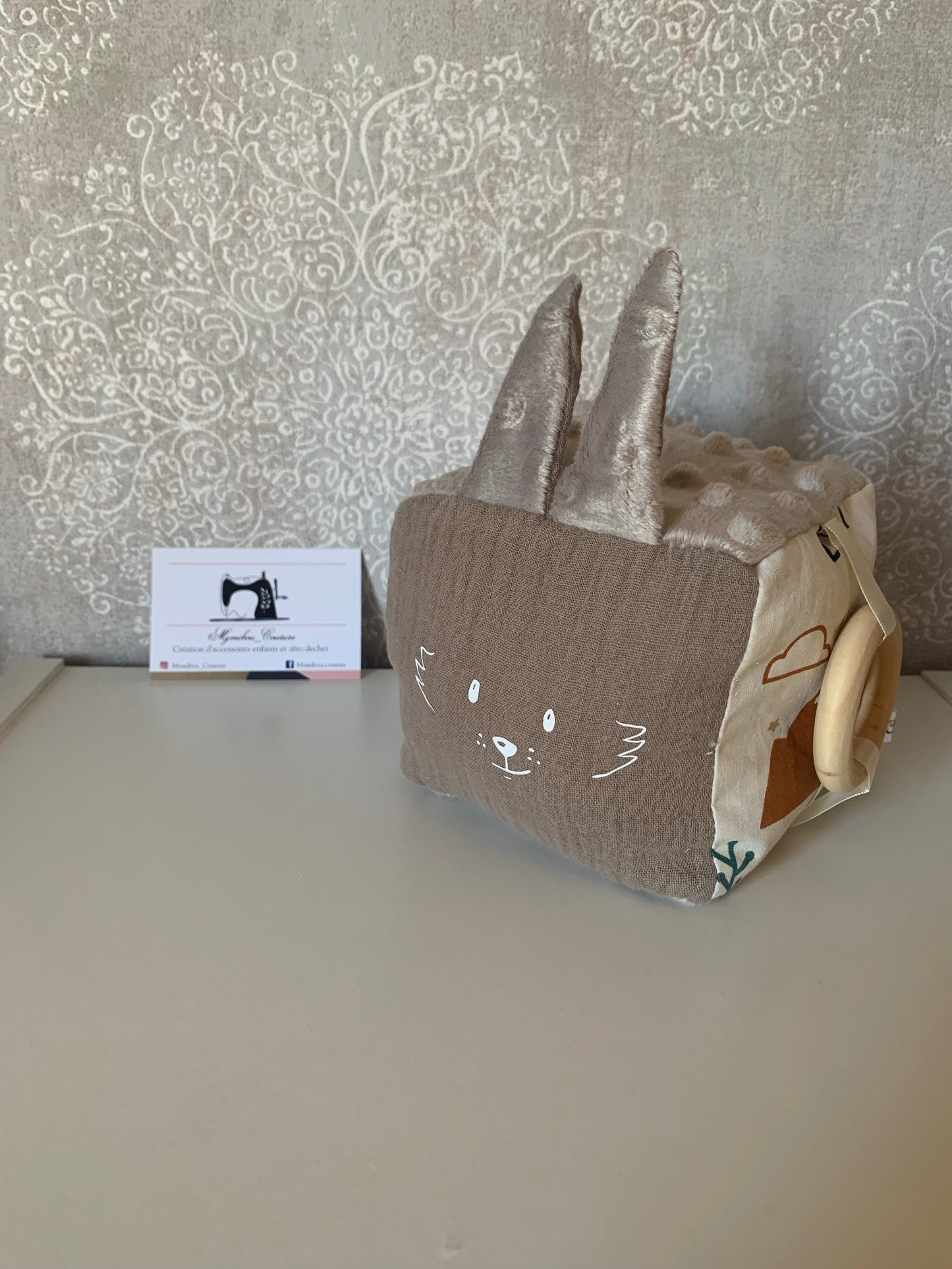 Cube d’éveil renard taupe