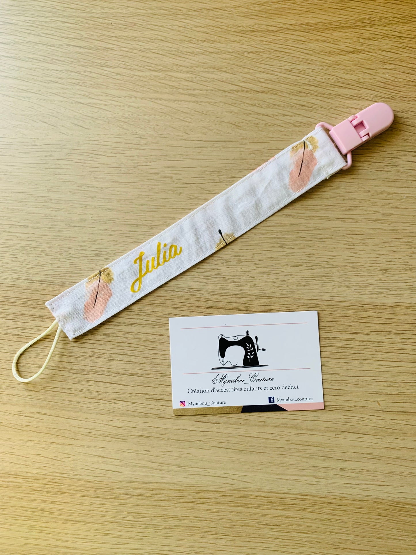 Attache tétine personnalisé