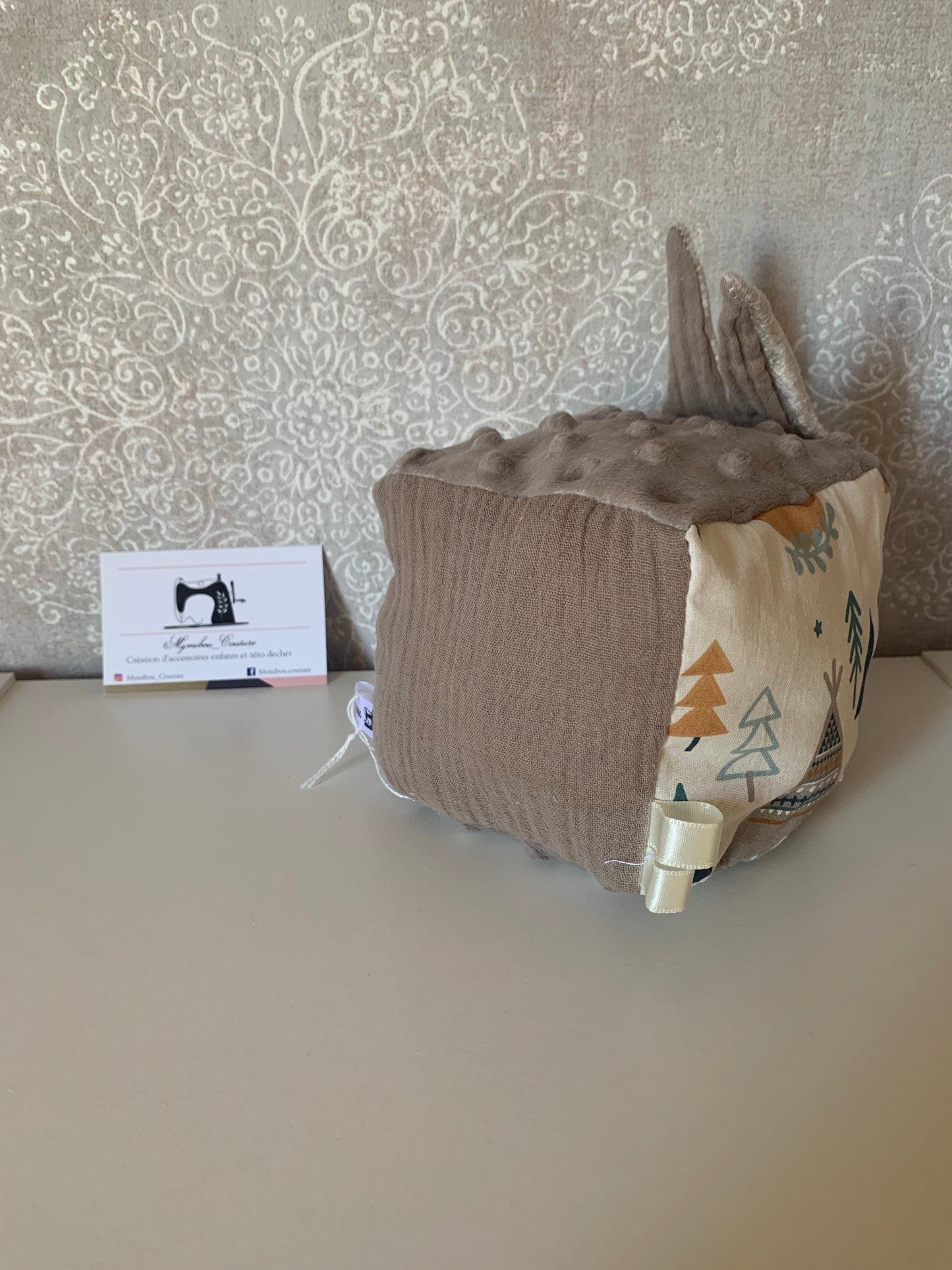 Cube d’éveil renard taupe
