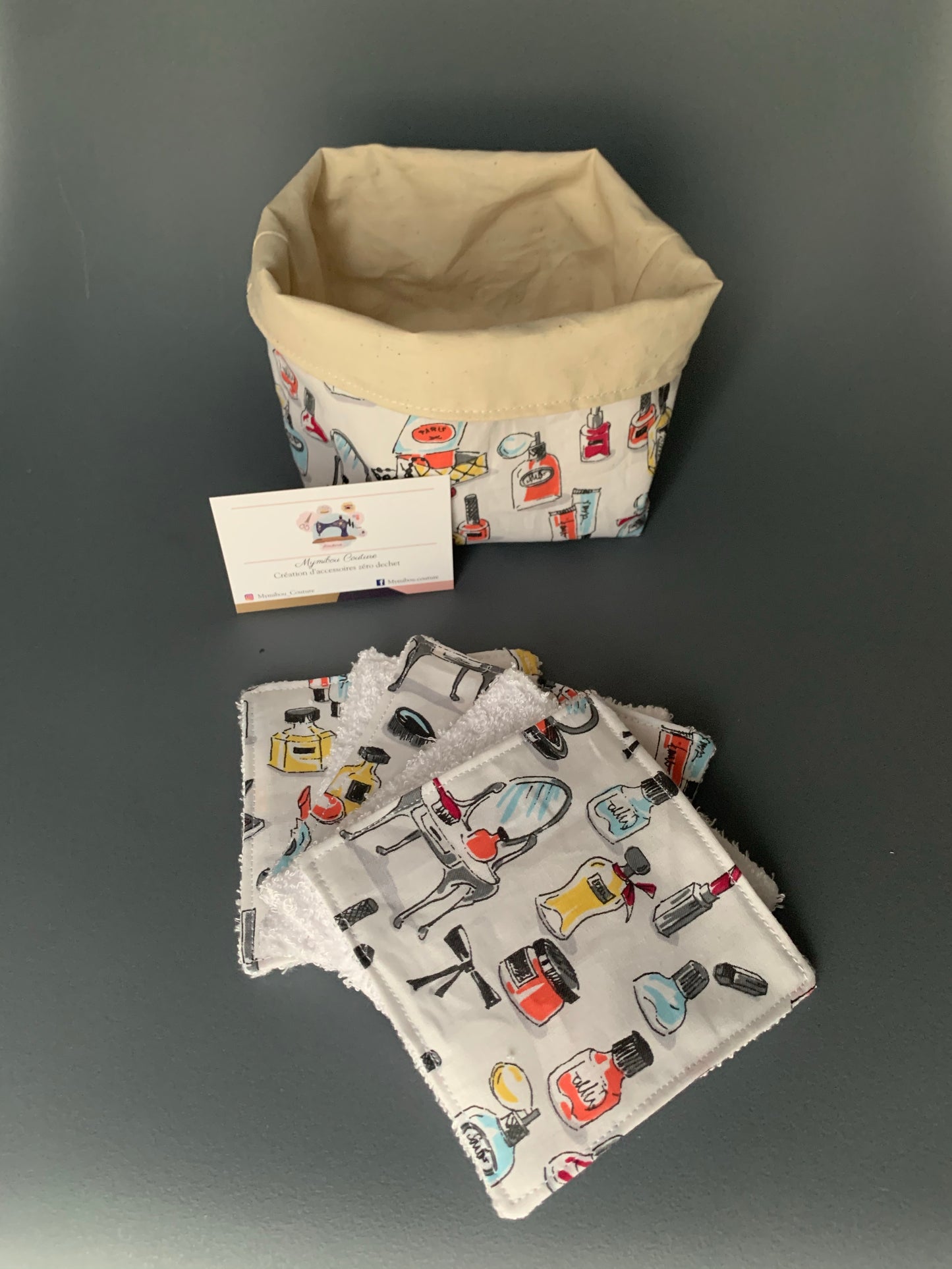 Lingettes démaquillantes + panier
