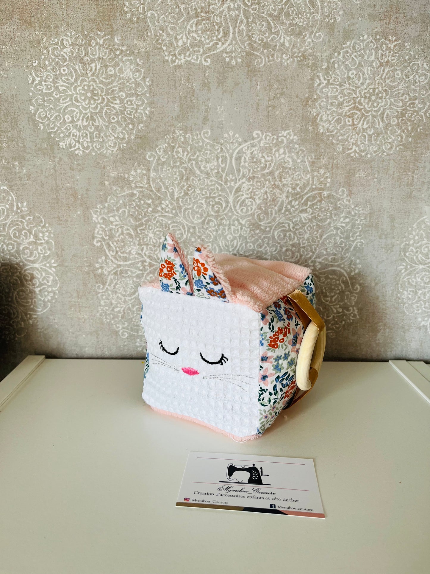 Cube d’éveil sensoriel chat